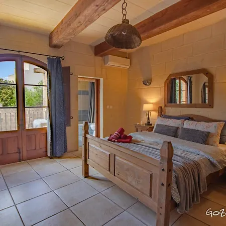 Ta Guzeppi Tatil Evi Xagħra